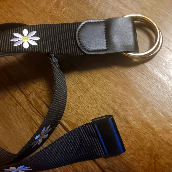 Flower🌻Child Adjustable Metal Double Loop Belt - Picture 3 of 4